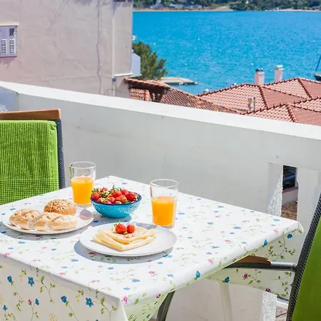 Hana Home - Apartments Tisno Exterior foto