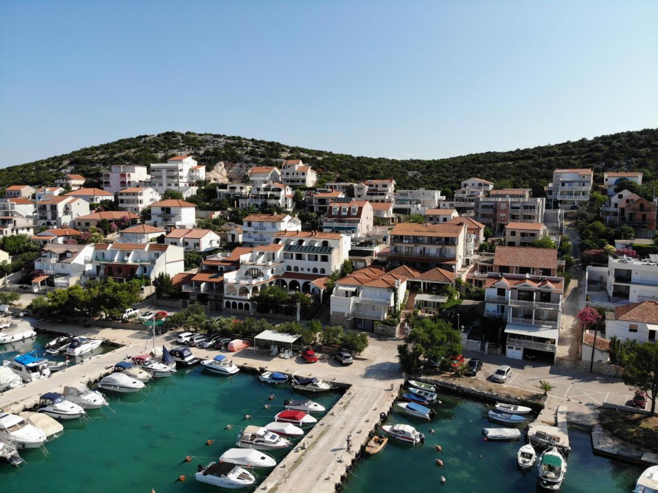 Hana - Appartement Tisno